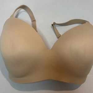 CACIQUE bra 36 H Lightly lined Tshirt. No wire. Nylon/spandex hook/eye